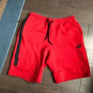 nike tech fleece shorts 2018